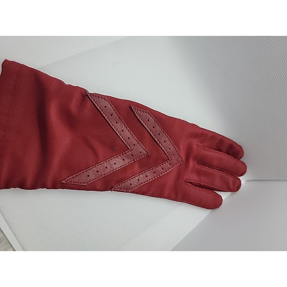 ONE Lost Red Isotoner Stretch Lined Glove Right Hand S-M